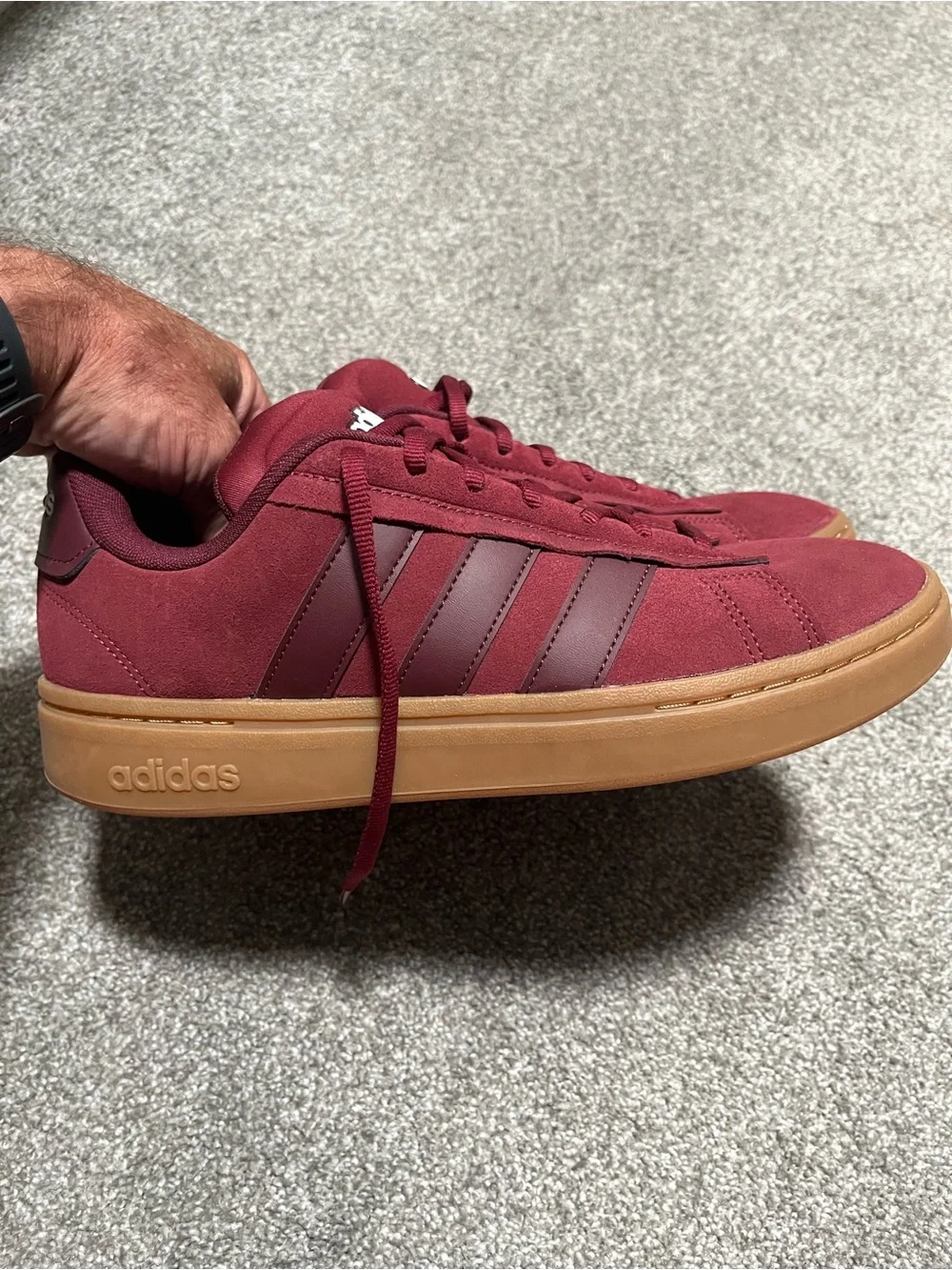adidas low top